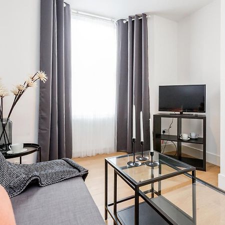 2 Bedrooms Serviced Apartment Excel Exhibition Centre, O2 Arena, Stratford Olympic City, Forest Gate, Central Londra Dış mekan fotoğraf