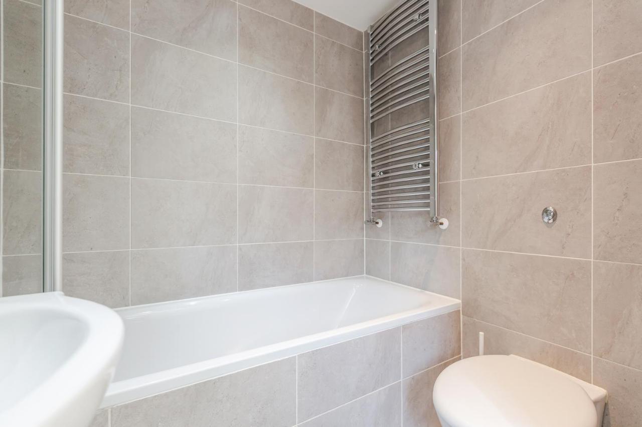 2 Bedrooms Serviced Apartment Excel Exhibition Centre, O2 Arena, Stratford Olympic City, Forest Gate, Central Londra Dış mekan fotoğraf